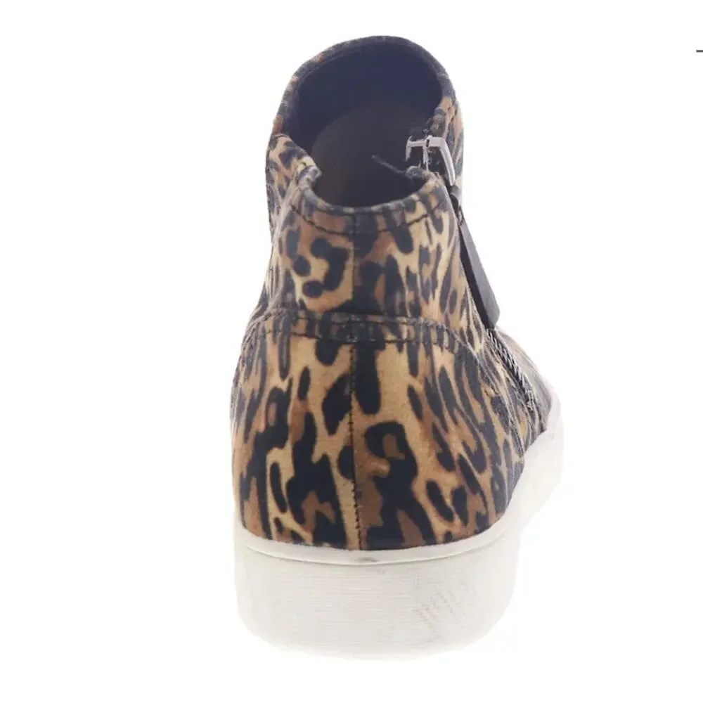 NEW NATURALIZER Leopard Print Miranda Booties High top Sneakers Zipper Side Sz 9